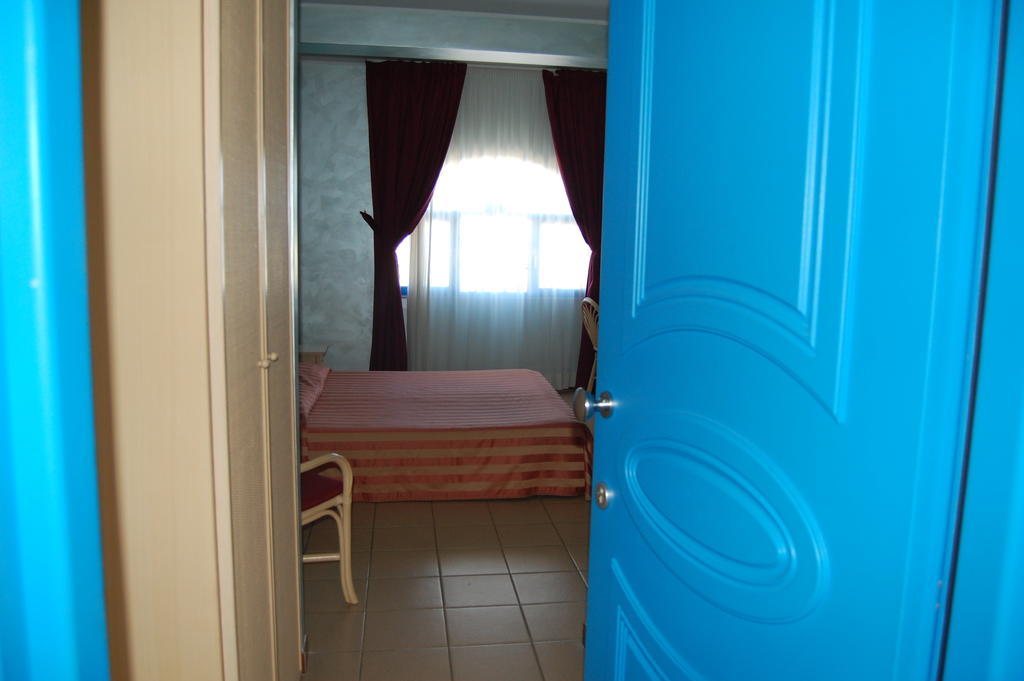 Hotel Club Pegaso Marina di Melilli Oda fotoğraf